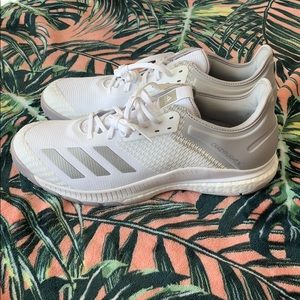 ADIDAS Boost Flight Mens Sneakers 12 cross fit